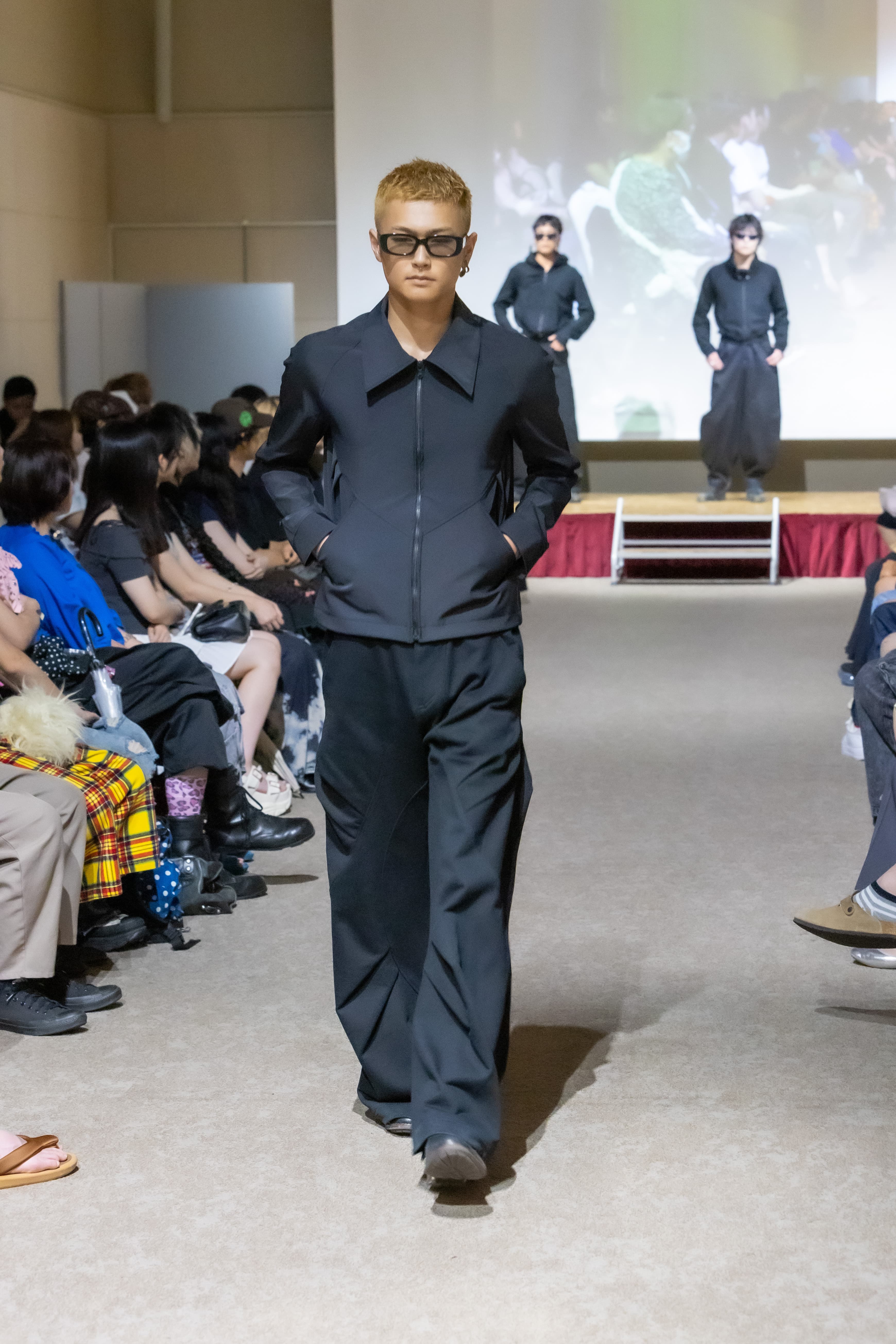 Look 8